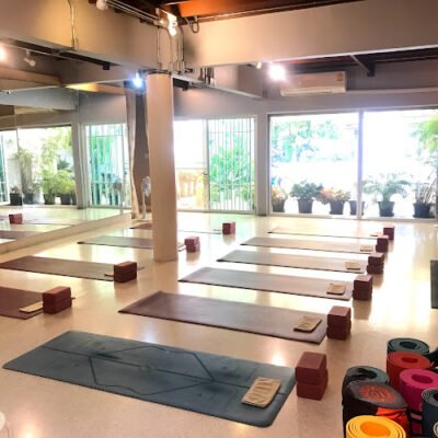 Yoga Space by Kru Pim